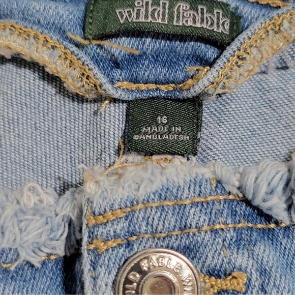 Wild Fable Women's Low-Rise Flare Jeans Raw Seam Size 16 Blue Boho Hippie Denim - Picture 8 of 10